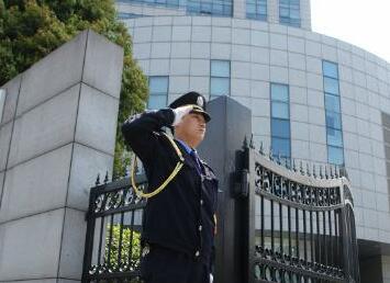 學(xué)校保安對(duì)學(xué)校重要嗎？